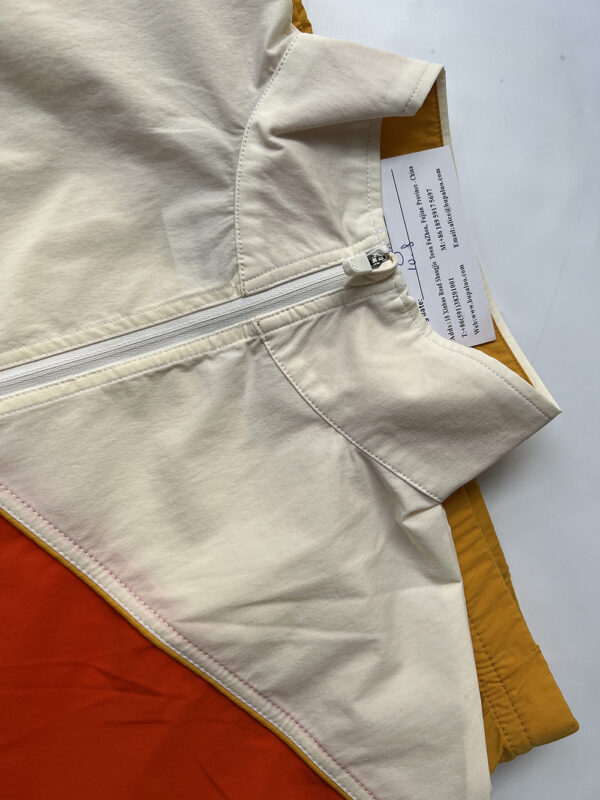 Women's Waterproof  Lightweight  Active Outdoor windbreaker jacket - Image 7