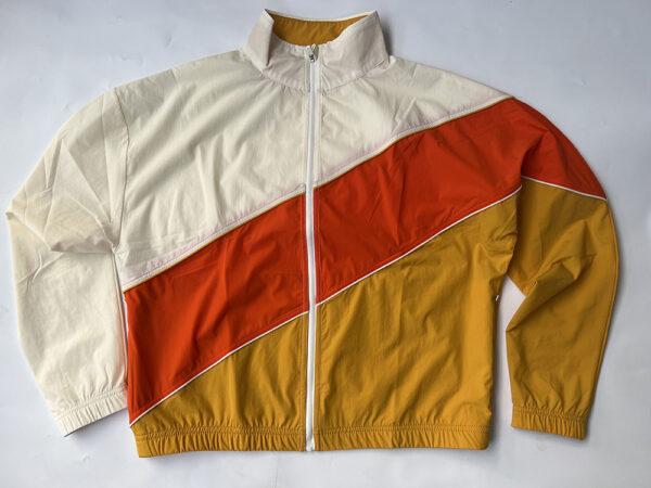 Women's Waterproof  Lightweight  Active Outdoor windbreaker jacket - Image 8