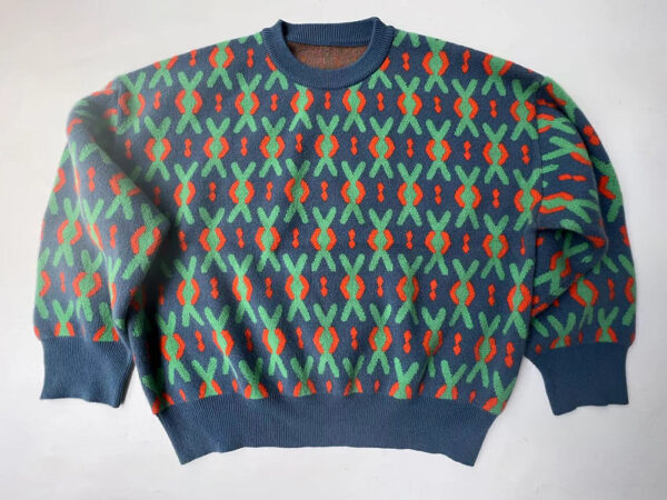 Women's Crew Neck Pullover Cashmere Sweater - Image 4