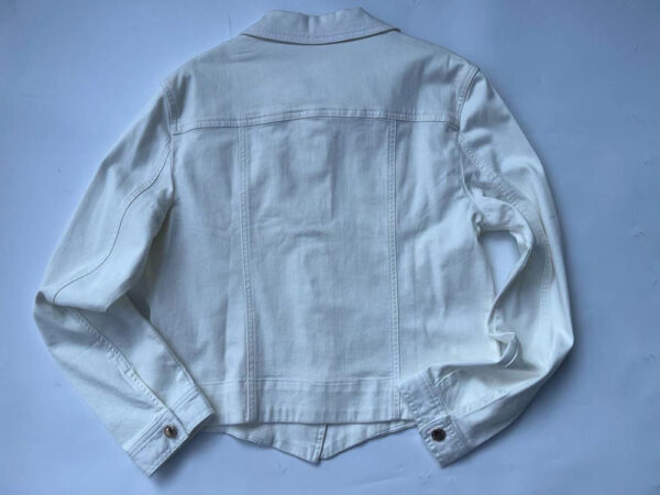 Women's Wholesale Denim Jacket Coat Basic Button Down Lightweight Jean Jackets With Pockets - Image 5