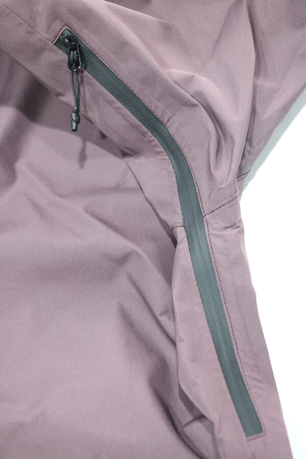 Men's loose, breathable and comfortable rain Jacket. - Image 6
